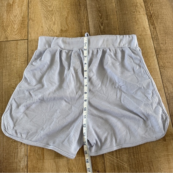 West Loop 2 piece short and shirt light blue set s/m - Picture 6 of 7